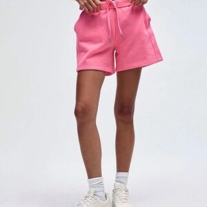 Lululemon scuba high rise shorts 5”